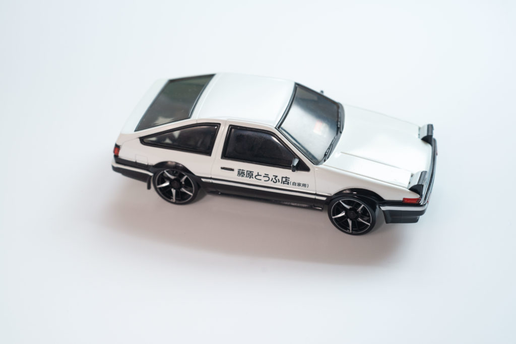 ミニッツ（MINI-Z）AWDのボディを交換。イニシャルD:トヨタ