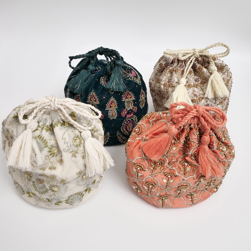 50%OFF ビーズ刺繍巾着ポーチ シアーシャンブレー【メール便可