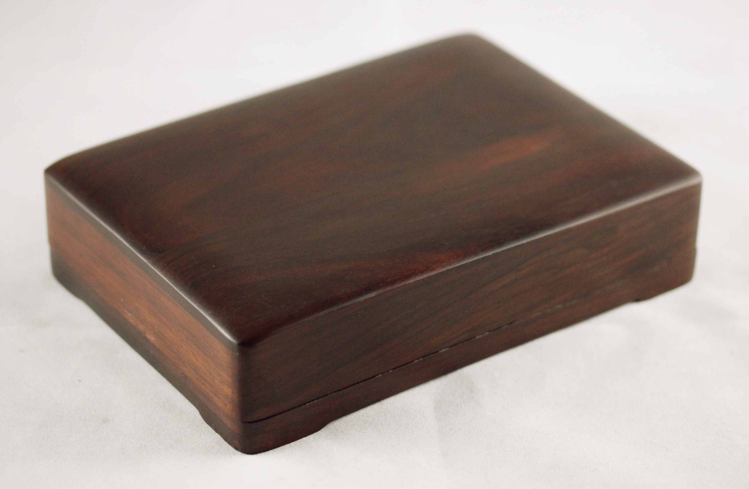 紅絲石龍紋門字硯』 紅絲硯 双龍紋 高士図 賢人図 黒山石 箱無し 中国