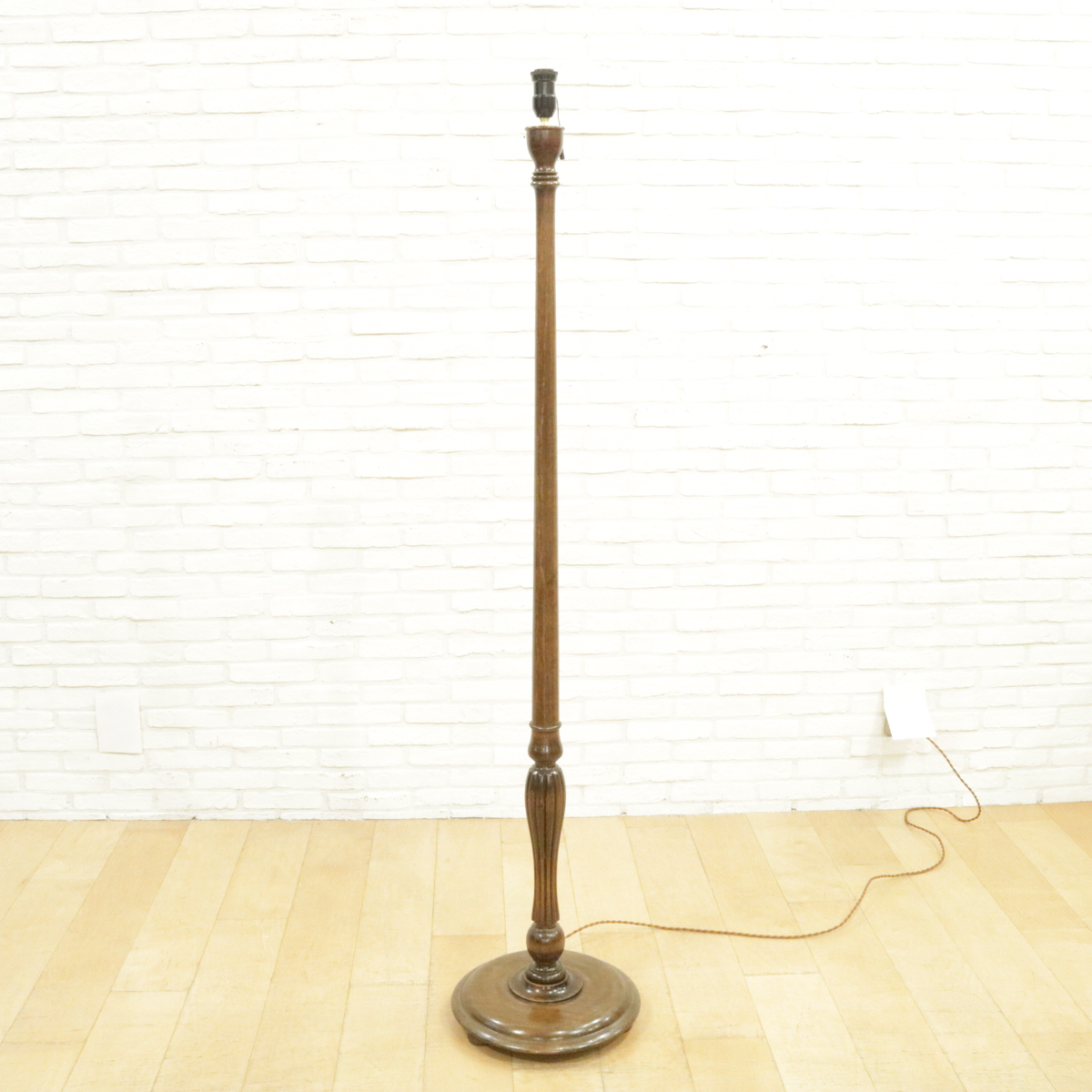 フロアスタンド | アンティークショップ ジェオグラフィカ ｜E-SHOP