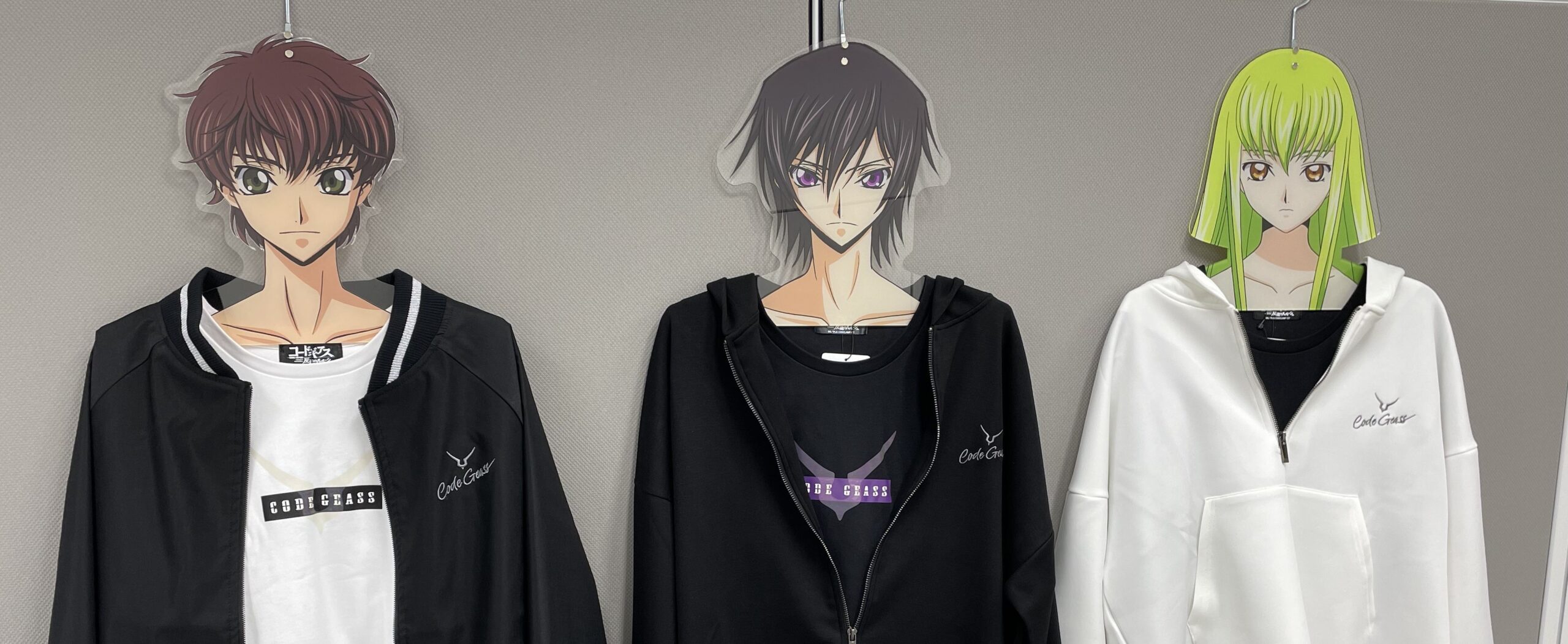 コードギアス 反逆のルルーシュ」より、ルルーシュ、C.C.、スザクの