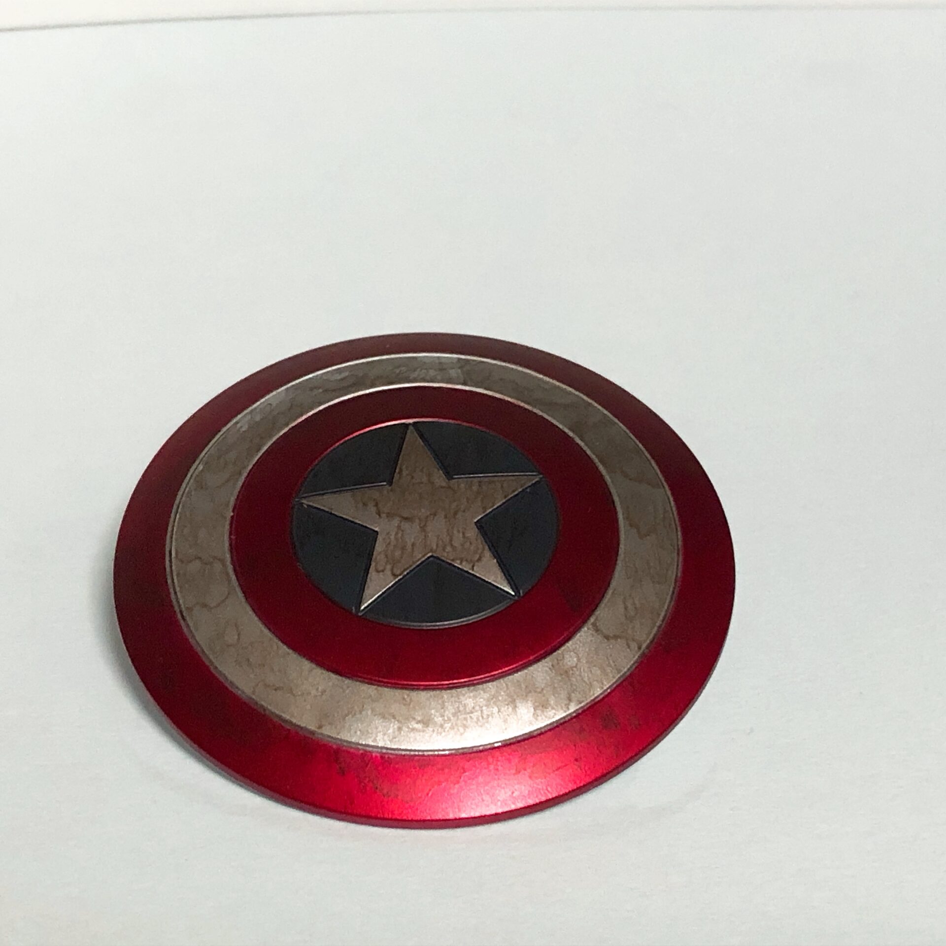 キャプテンアメリカの盾と誕生経緯と強度・戦い方を紹介 | GEEK