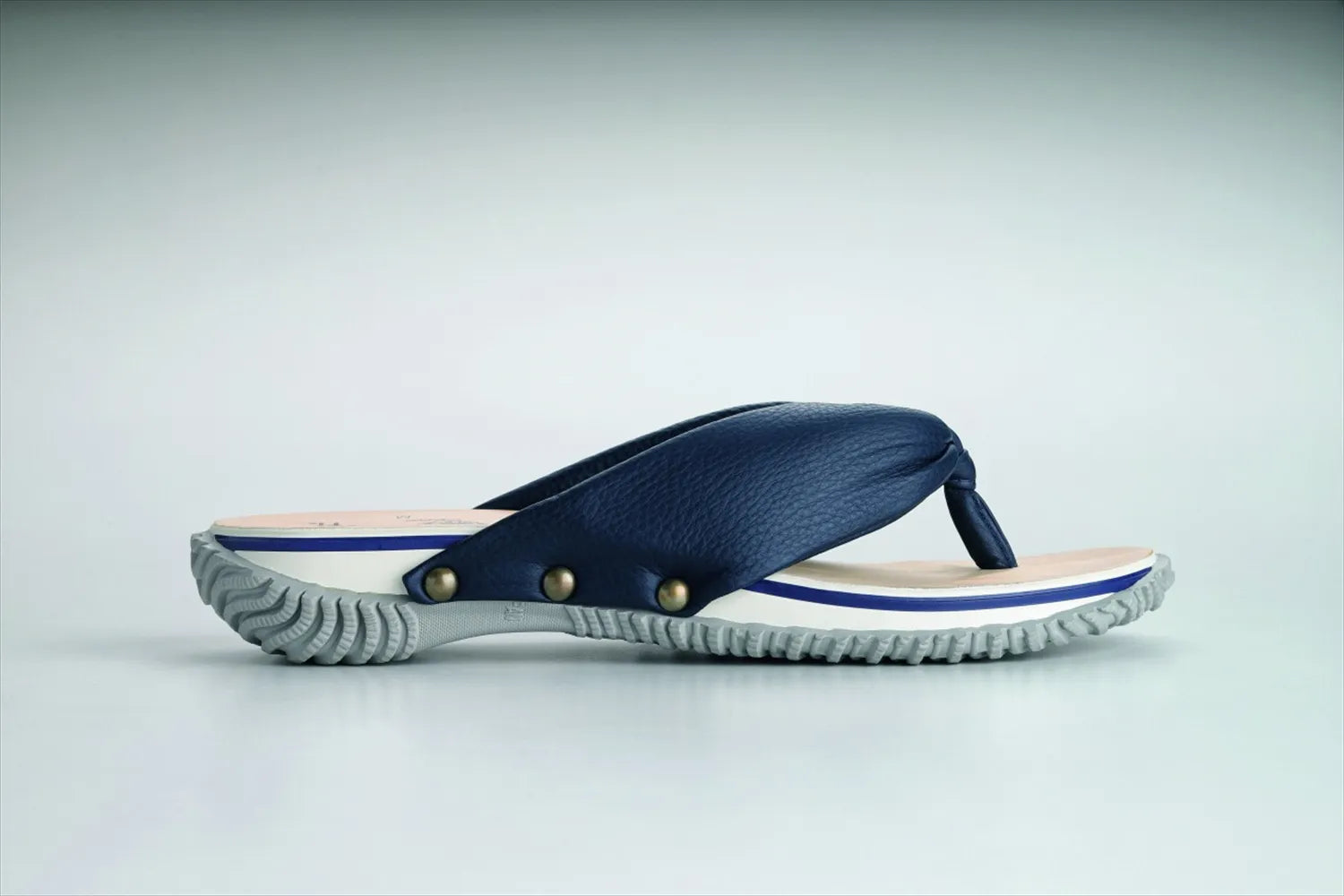 巻き上げソール下駄 本革 ネイビー / NTSP-03 – mizutori / 株式会社