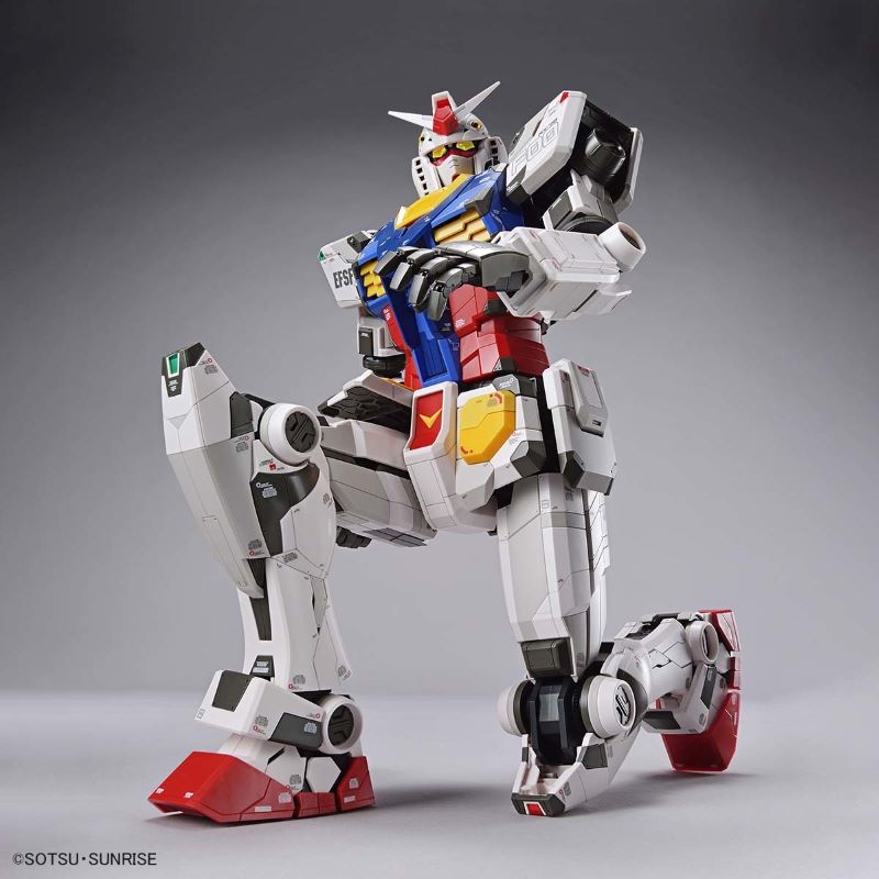 1/48 RX-78F00 Gundam [GUNDAM FACTORY YOKOHAMA] - 4573102620347