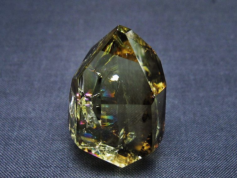 パワーストーン 天然石 虹入り黄水晶(シトリン)原石[T436-3042]