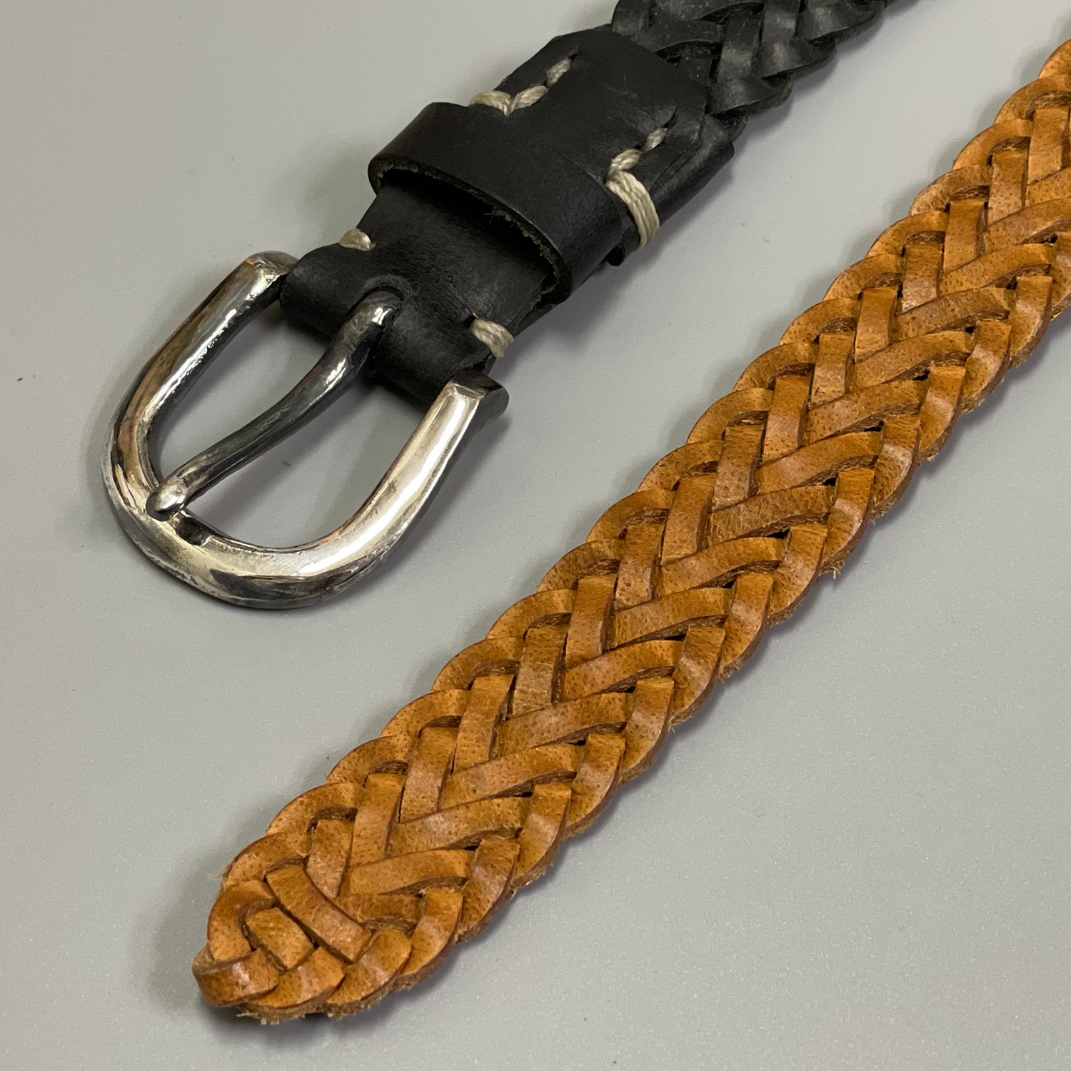 池之端銀革店【バッファローレザー】メッシュベルト【IK-221B】