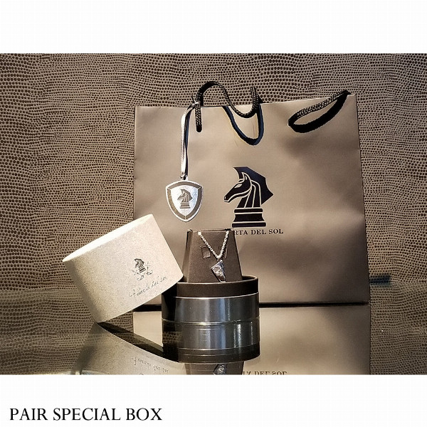 PUERTA DEL SOL ちぎれたトランプ リバーシブル ネックレス(チェーン