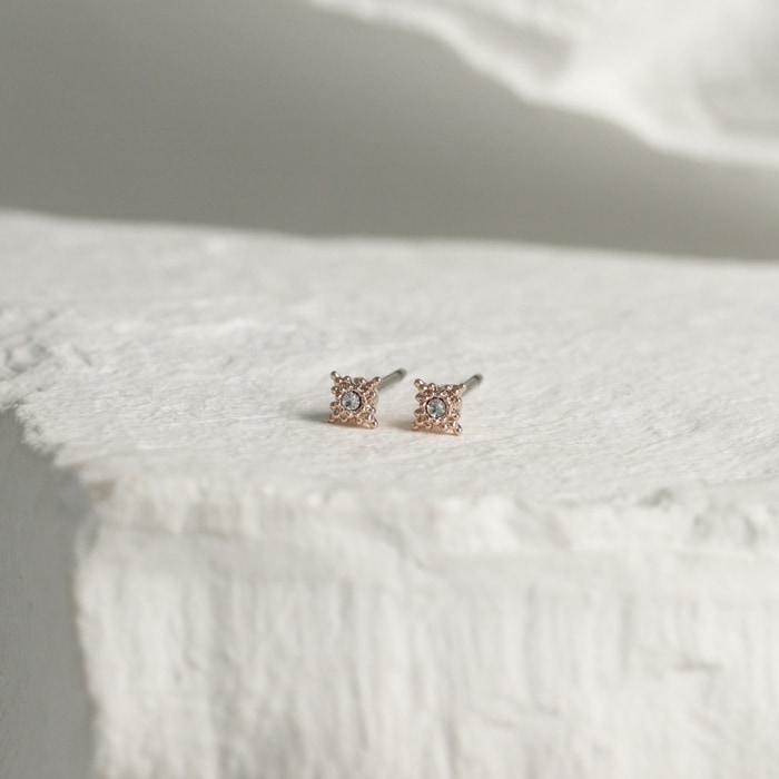 セットピアス 5個 フラワー ストーン【4color】 | ピアス,セットピアス