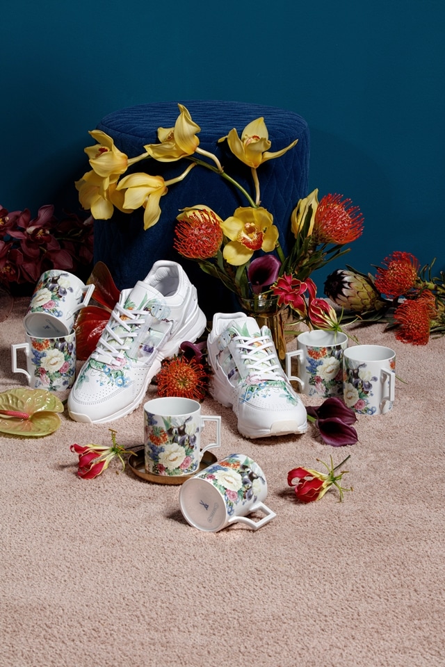 バスケットを持つ少女・高さ37.5cm・Meissen・ バスケットを持つ