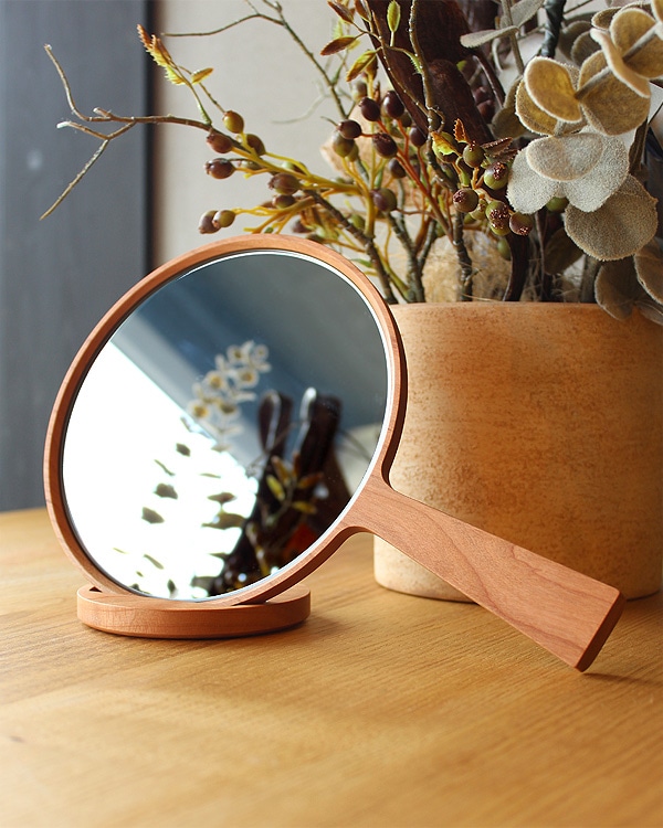 Face Mirror」ハンドミラー・スタンドミラーとして使えるおしゃれな