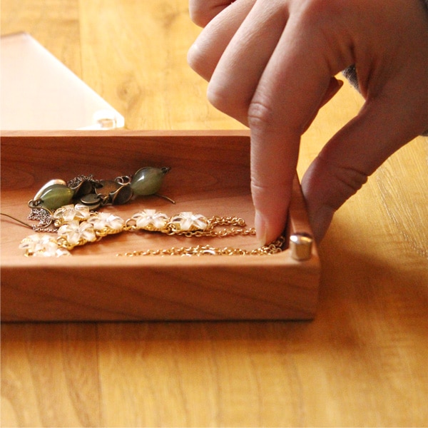 ハローキティ】【L】「Jewelry Case」キティちゃんの刻印がかわいい