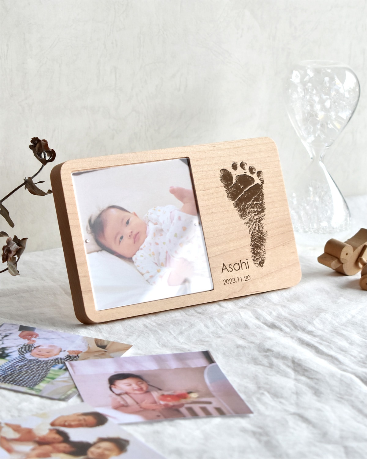 刻印代込】「Square Photo Stand」木製フォトスタンド 正方形 ましかく