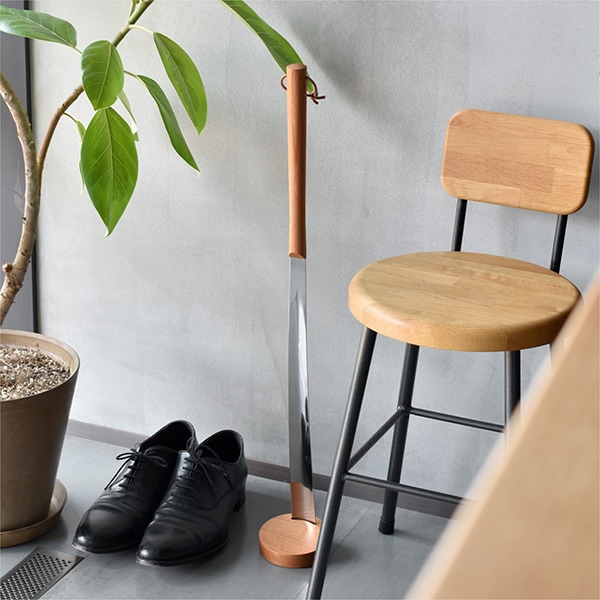 Titanium Shoehorn 専用スタンド」チタン靴べらを安定して自立させ