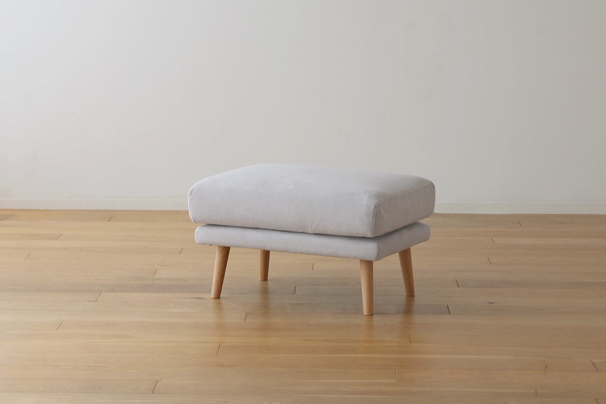 廃番25％OFF】HELEN SOFA オットマン ベージュ色 オーク脚/ウォルナット脚