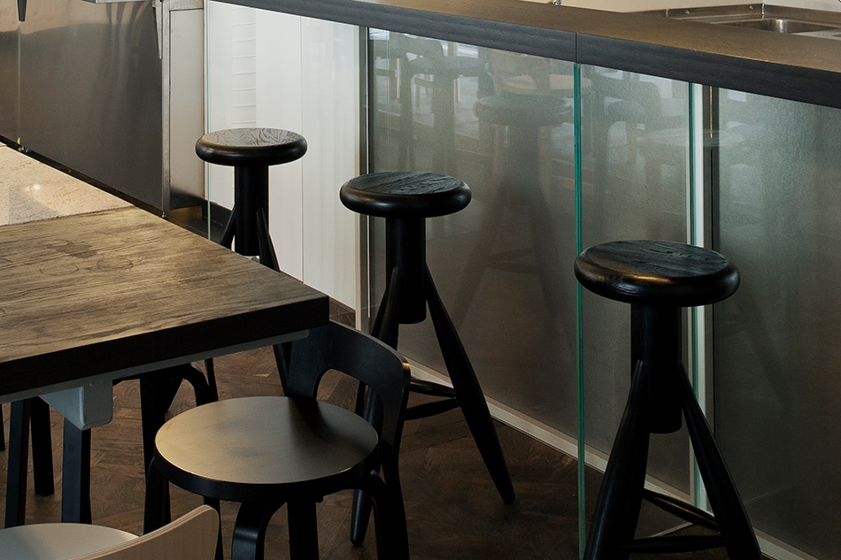 ROCKET STOOL（ロケットスツール）/ Artek（アルテック） / Eero