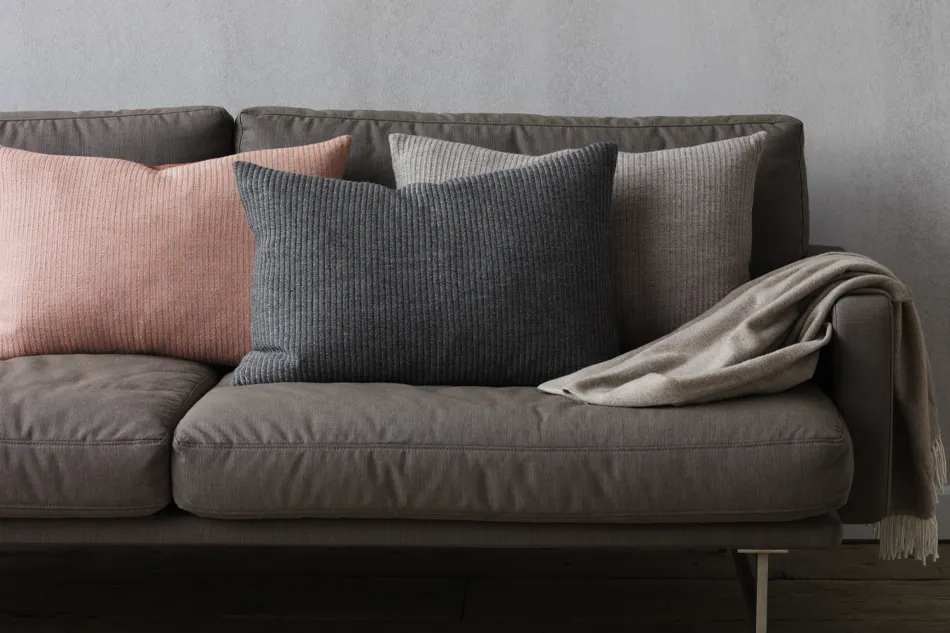 AIAYU CUSHION 60×40cm（アイアユ クッション）/FRITZ HANSEN