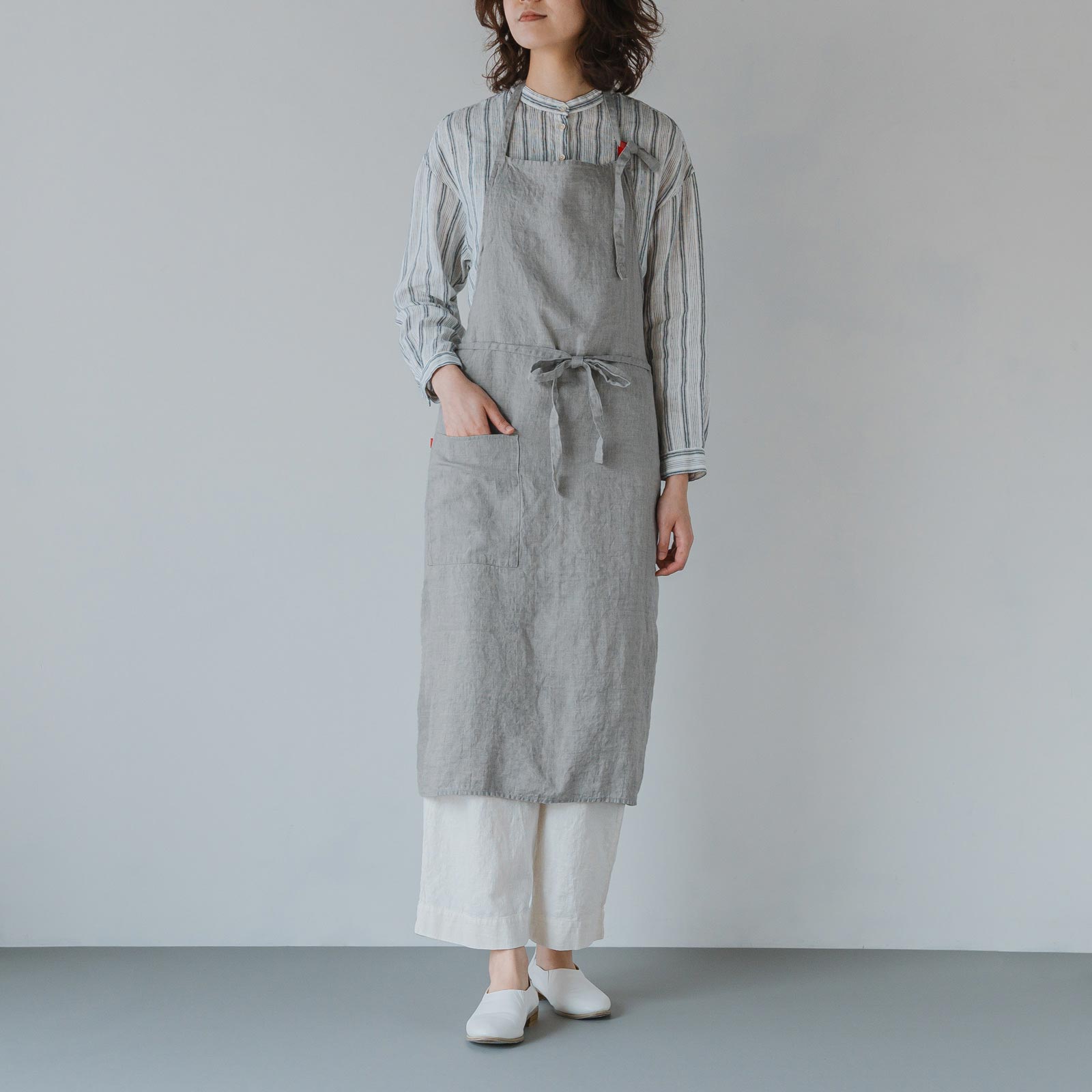 フルエプロン マノン _ スモーキーグレイ