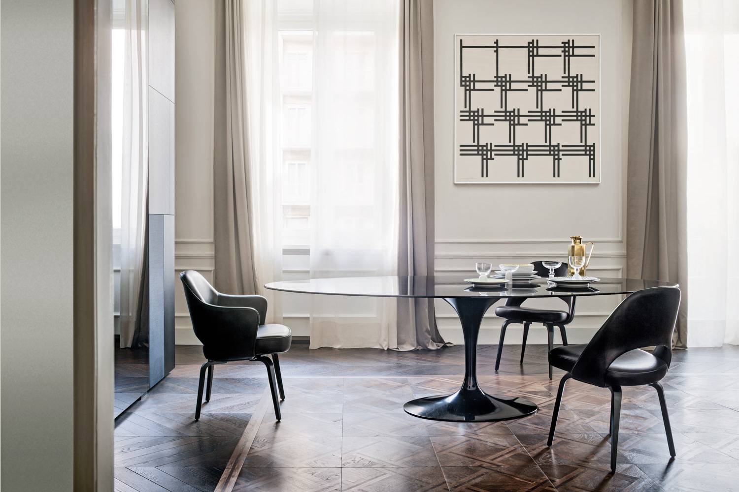 サーリネン コレクション カンファレンスチェア フォーレッグ アーム