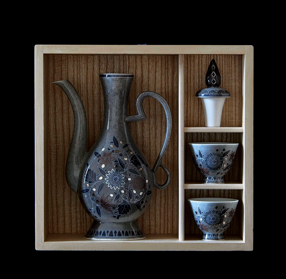 高級な日本酒、プレゼントにも！十四代今泉今右衛門が手掛けた酒器と