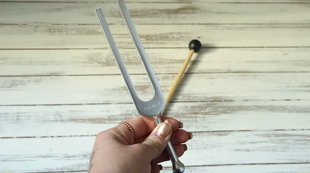 ヒーリング浄化チューナー 【DNAの修復528Hz】音叉｜ホワイトセージ