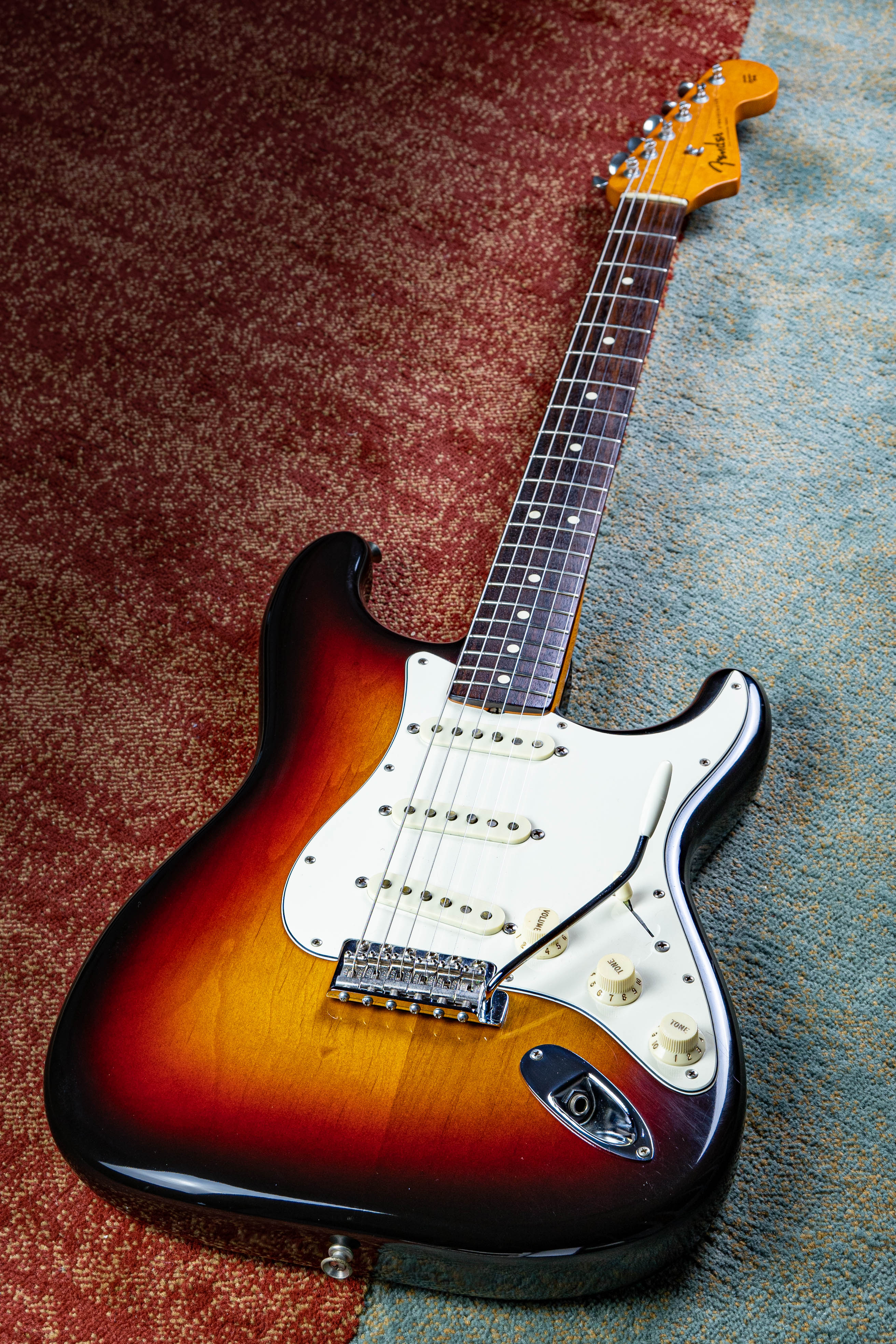 Fender American Vintage '62 Stratocaster 1984 Sunburst – Gilded