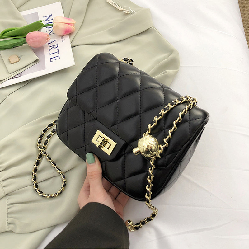 ゴールドチェーンショルダーバッグ – GIRLS CRUSH