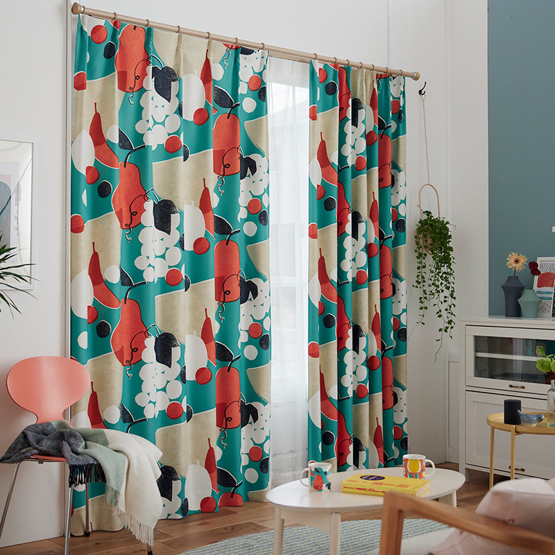 レトロポスターからインスピレーションを受けたフルーツ柄遮光2級