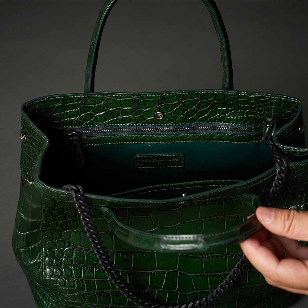 完売】PREMIUM CROCO LOUNGE TOTE GREEN – GOOD4THREE