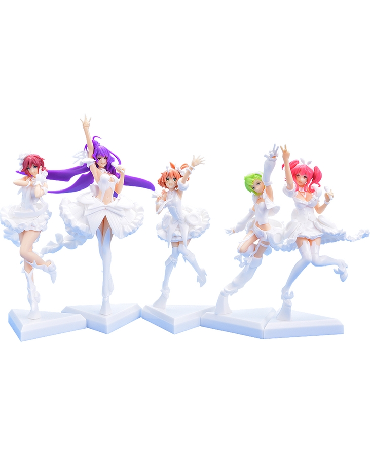 マクロスΔ」より純白衣装を着た「ワルキューレ」5人組のプラモデルが