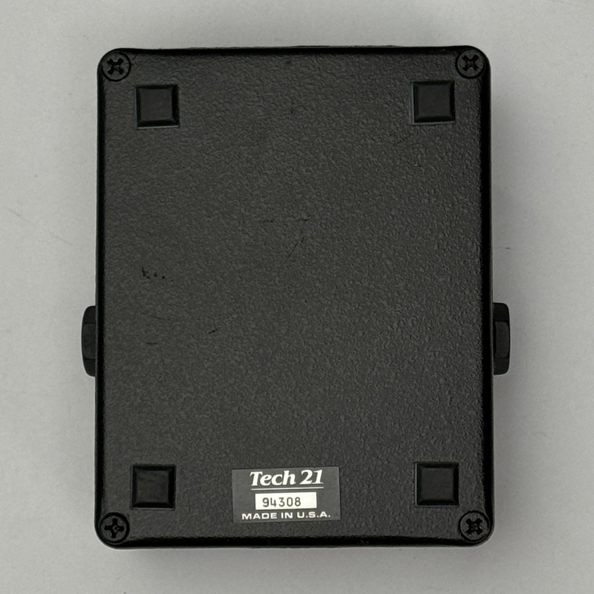 TECH 21 XXL distortion – Godlyke Distributing, Inc.