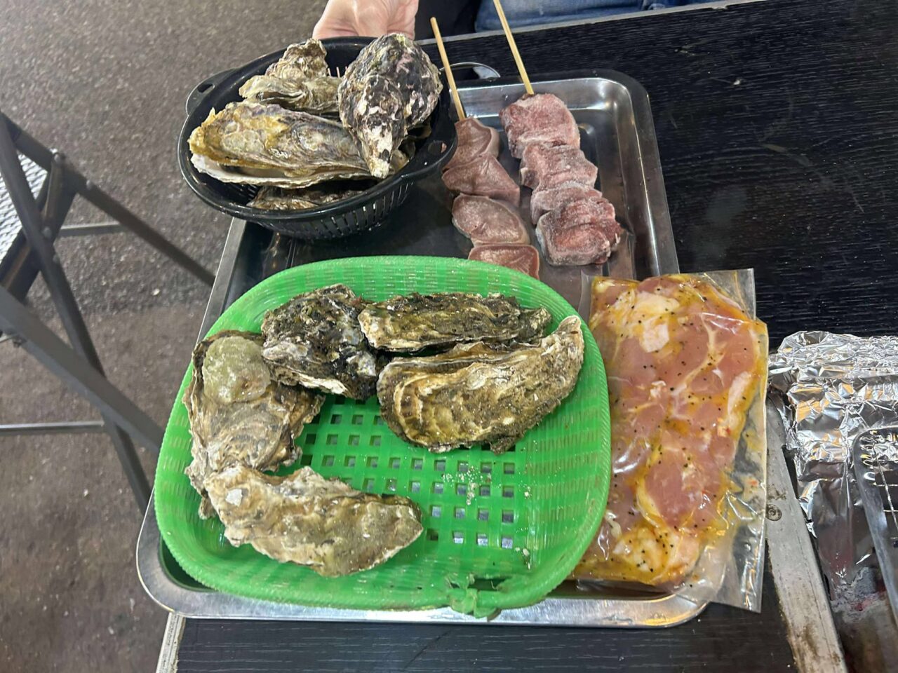 堺市西区】期間限定！アリオ鳳の駐車場で『出張カキ小屋 牡蠣奉行』の