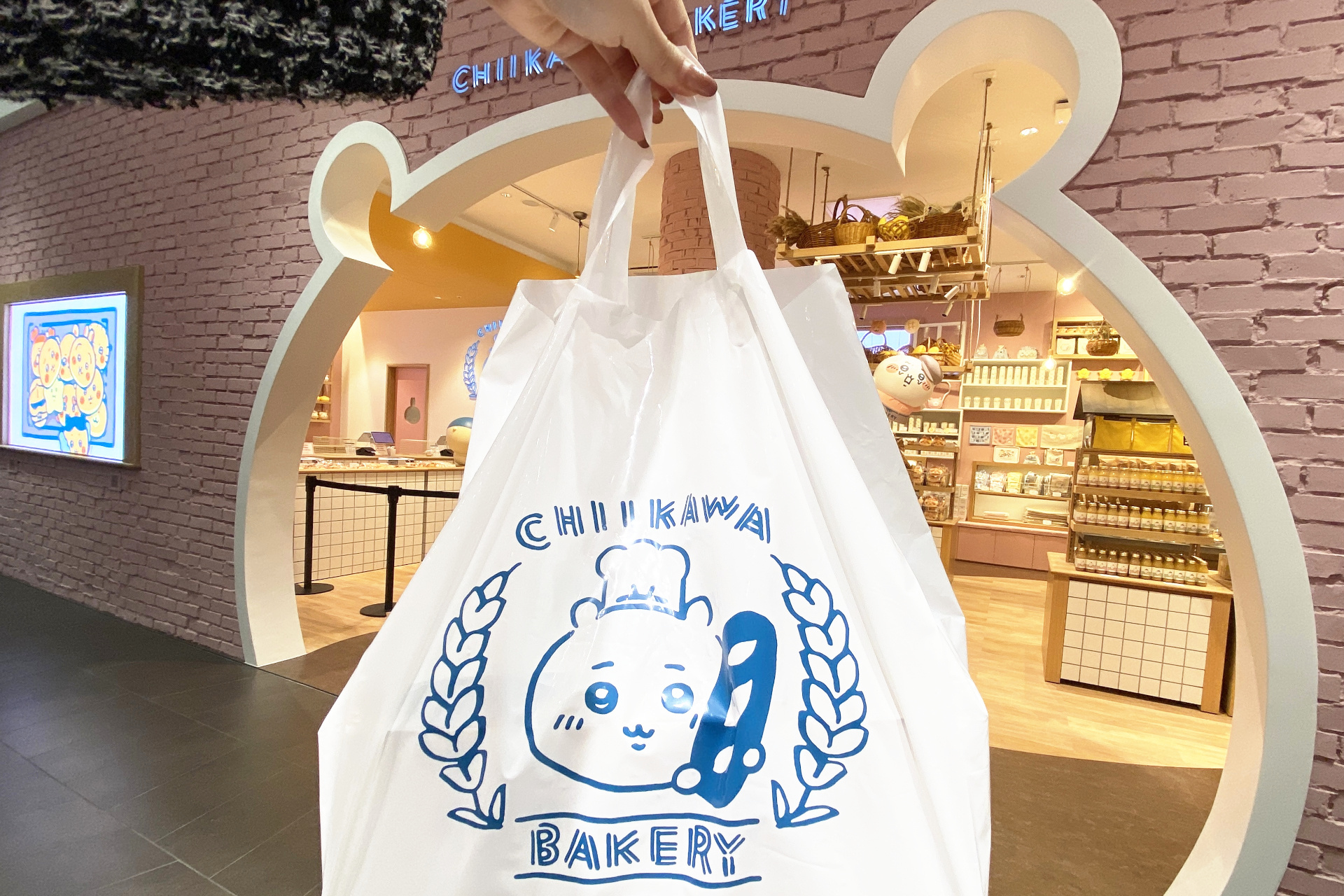 ちいかわベーカリー」グッズ、一挙紹介！ ちいかわいっぱいで“キュン