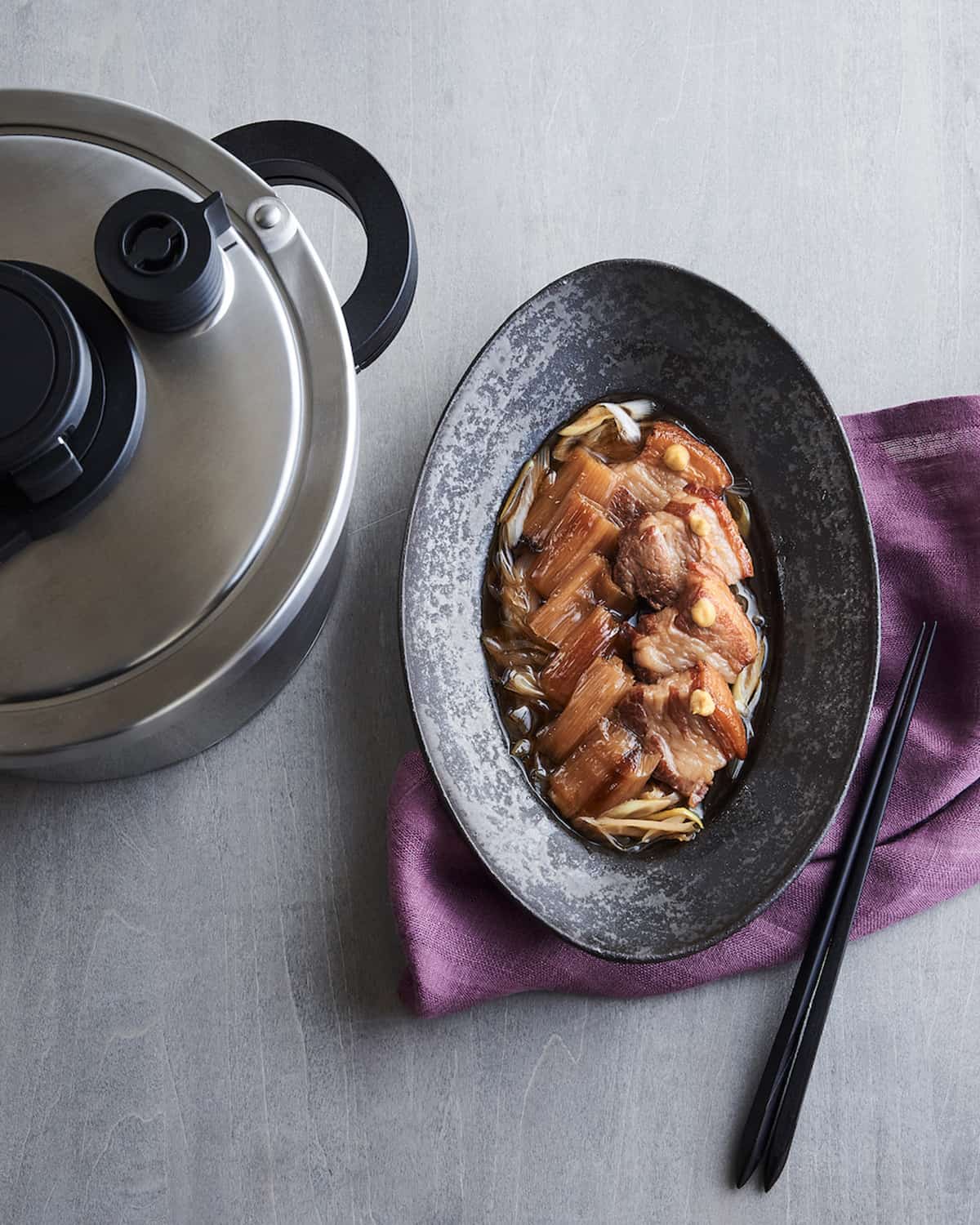 MEYERのライトポットで、お家で美味しく！春のお花見ホームパーティー