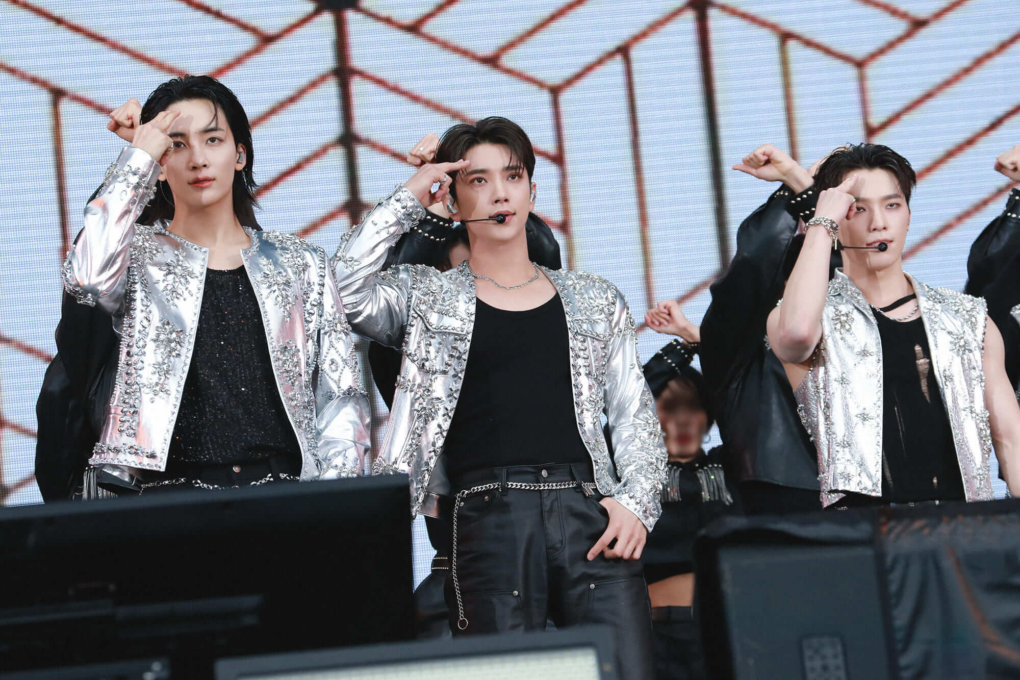 SEVENTEENがデビュー9周年記念日にツアー完走！「90年後も900後も一緒