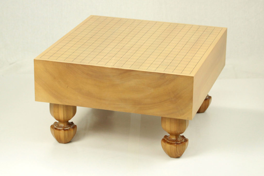 本桂｜碁盤40号脚付 3点セット｜本蛤碁石28号／新桜碁笥