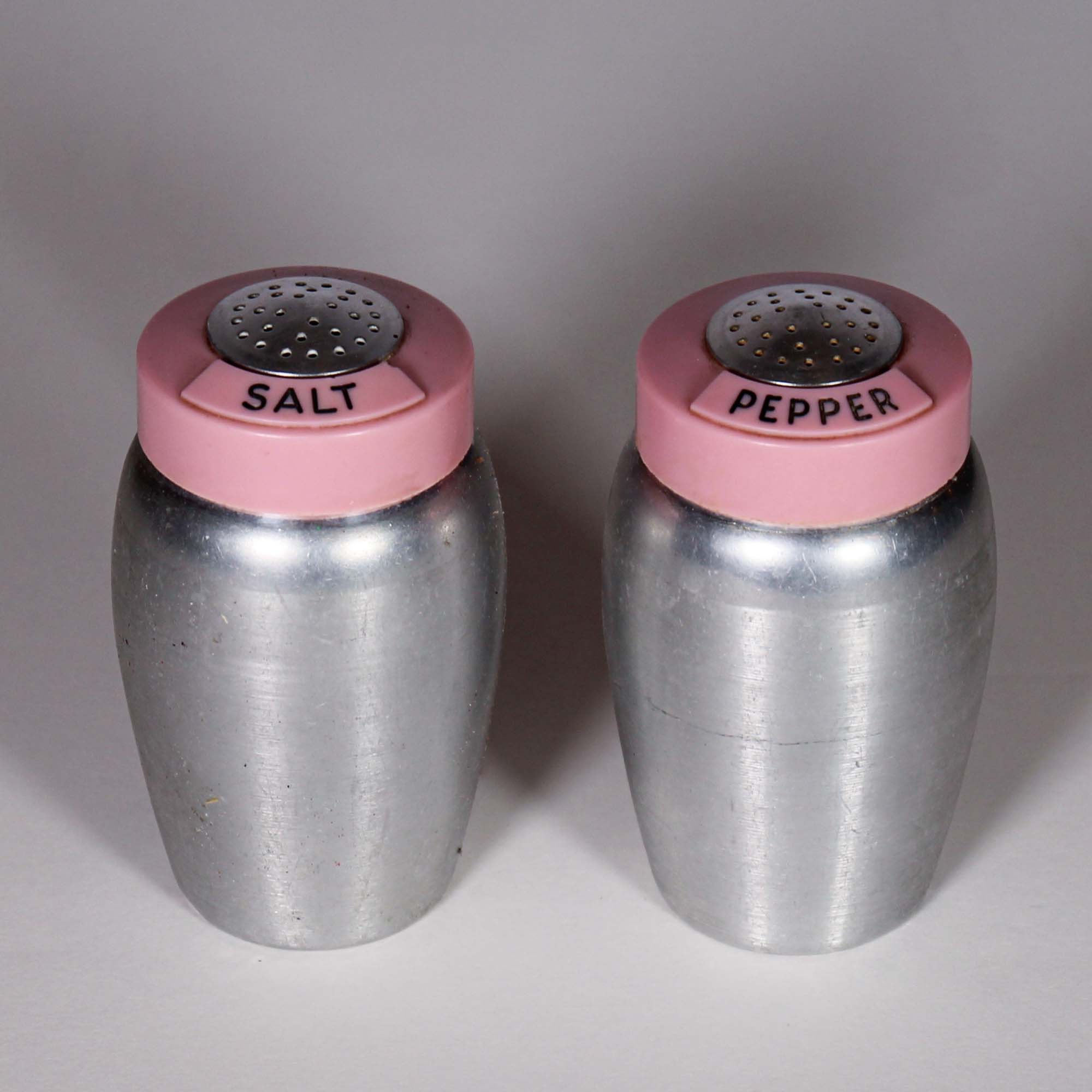1950's Pink Kromex Spice Rack and Canisters – Gold & Silver Pawn Shop