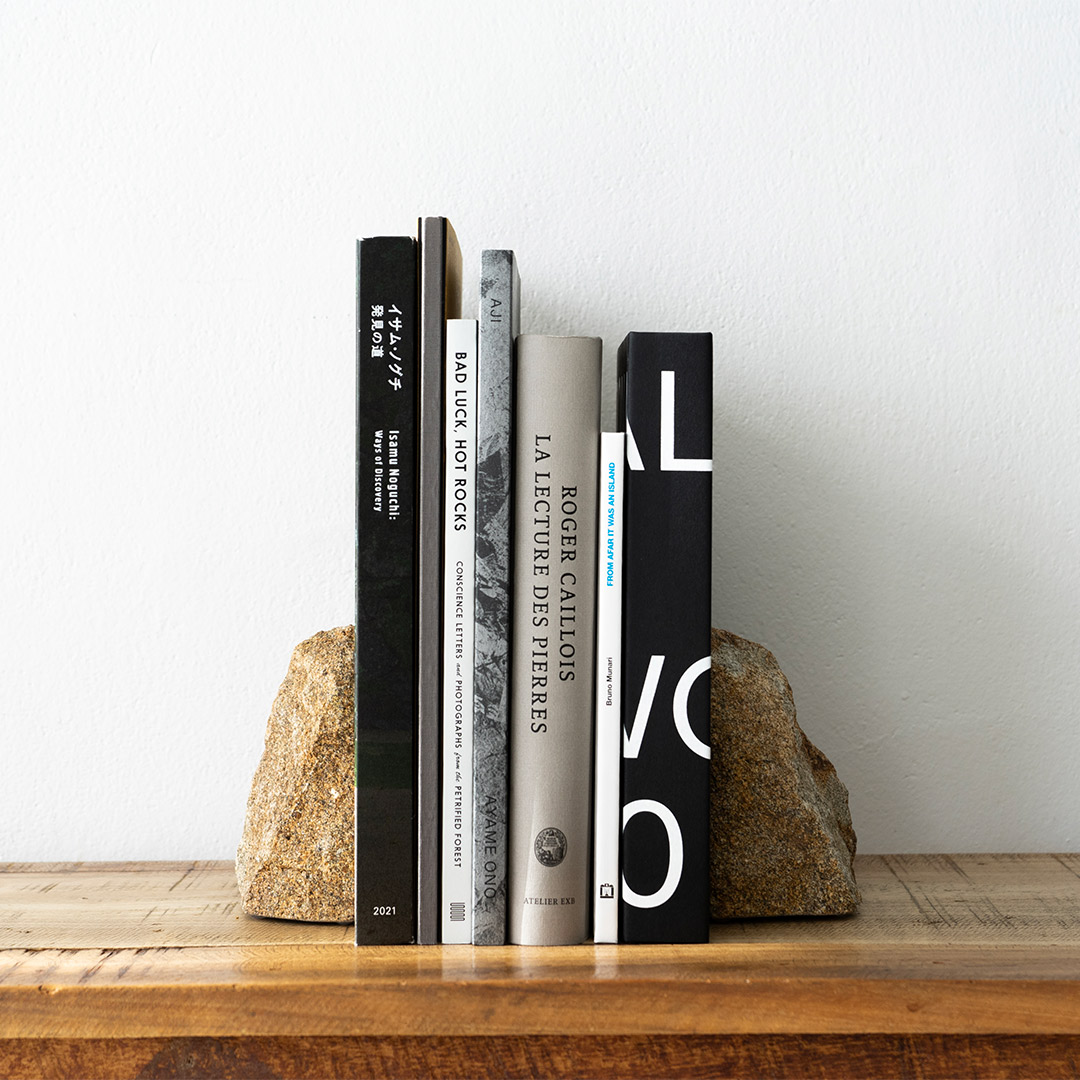 RS - ROCK END L sabi｜庵治石 ブックエンド・本立て｜AJI PROJECT
