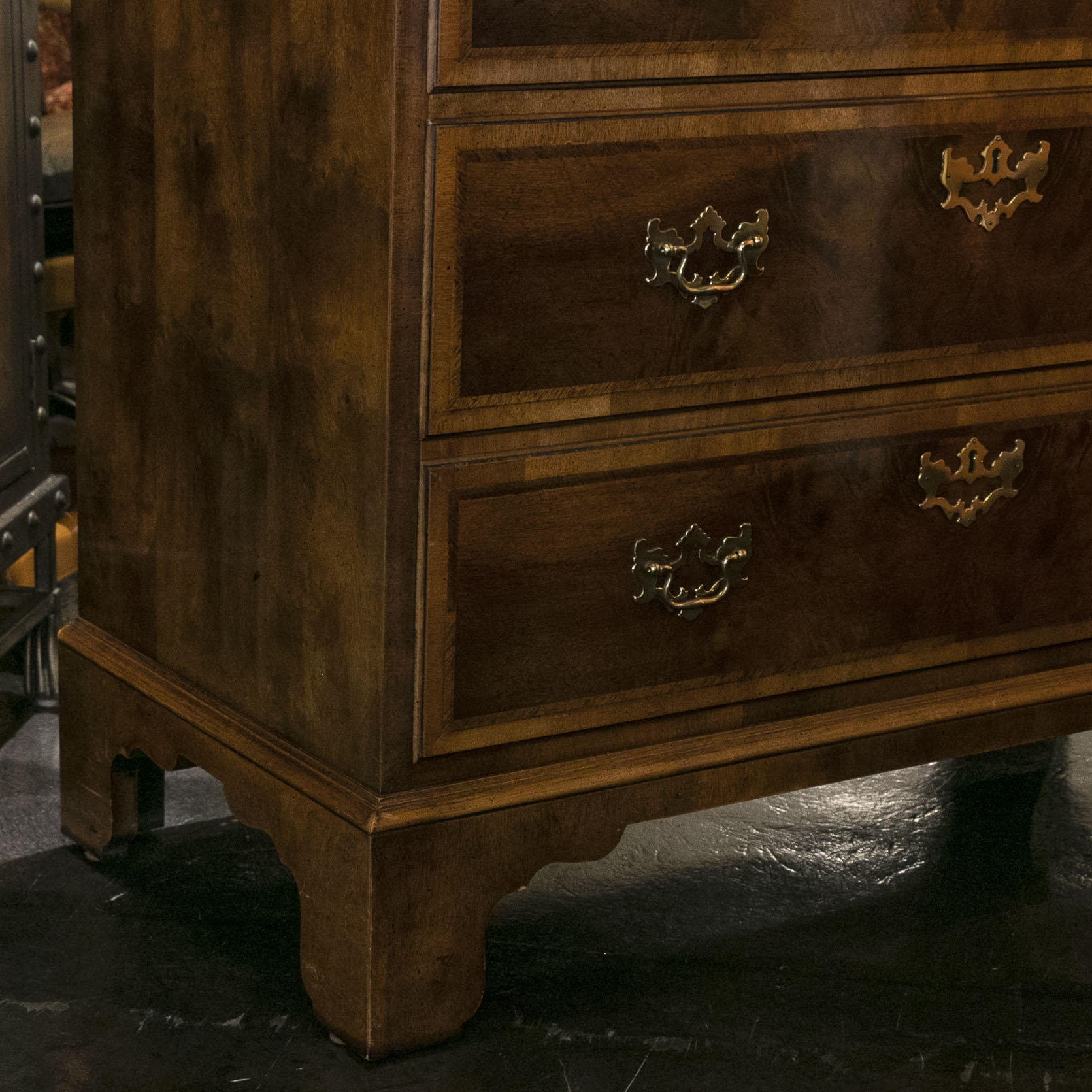 HENREDON Aston Court Banded Mahogany Chest | Grandview Mercantile