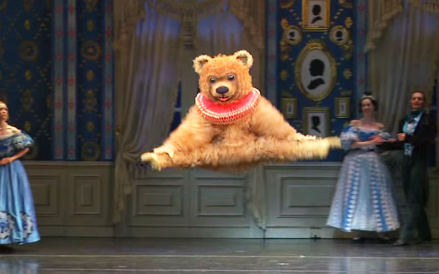 ボストンバレエ団のクマが躍動感ありすぎる！キレキレなダンスが話題に