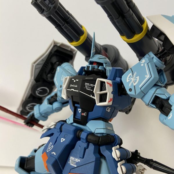 MG 1/100 スラッシュザクファントム イザーク・ジュール専用機｜あの