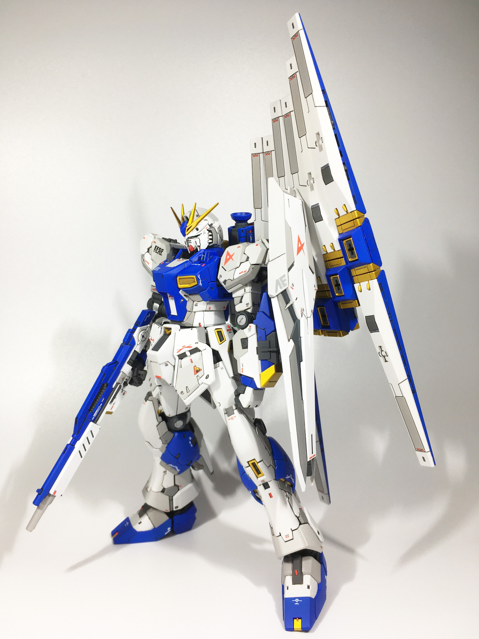 RG νガンダム オリジナルカラー全塗装｜tonerinさんのガンプラ作品