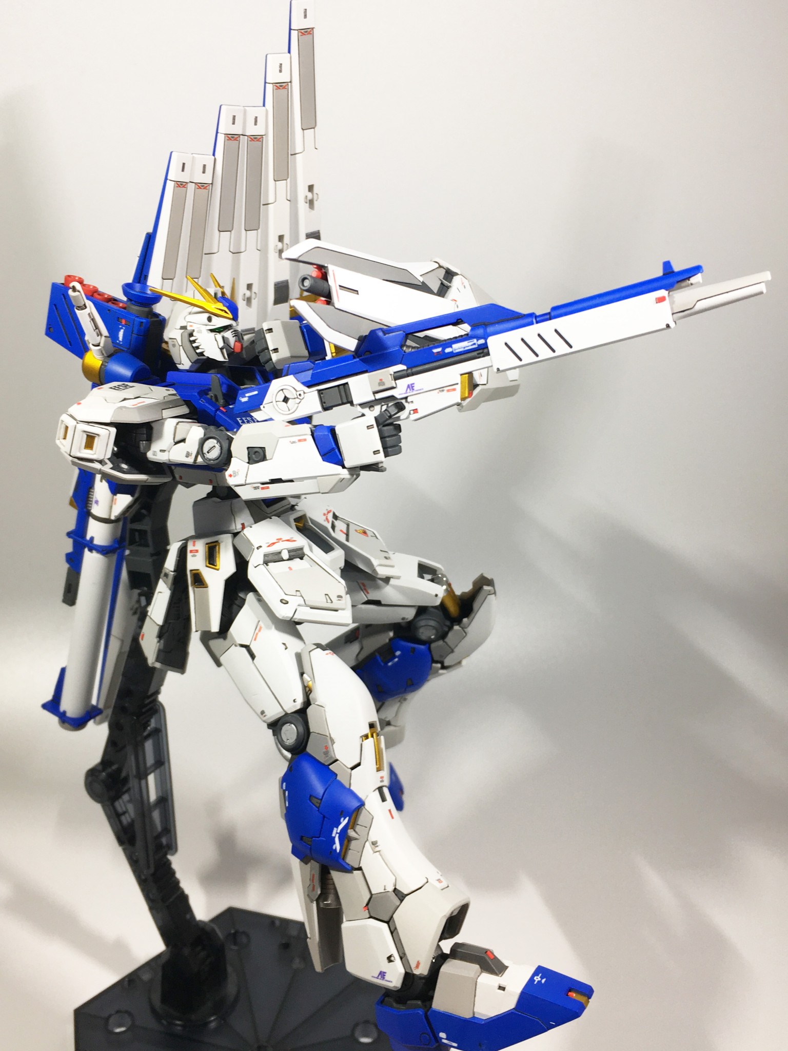 RG νガンダム オリジナルカラー全塗装｜tonerinさんのガンプラ作品