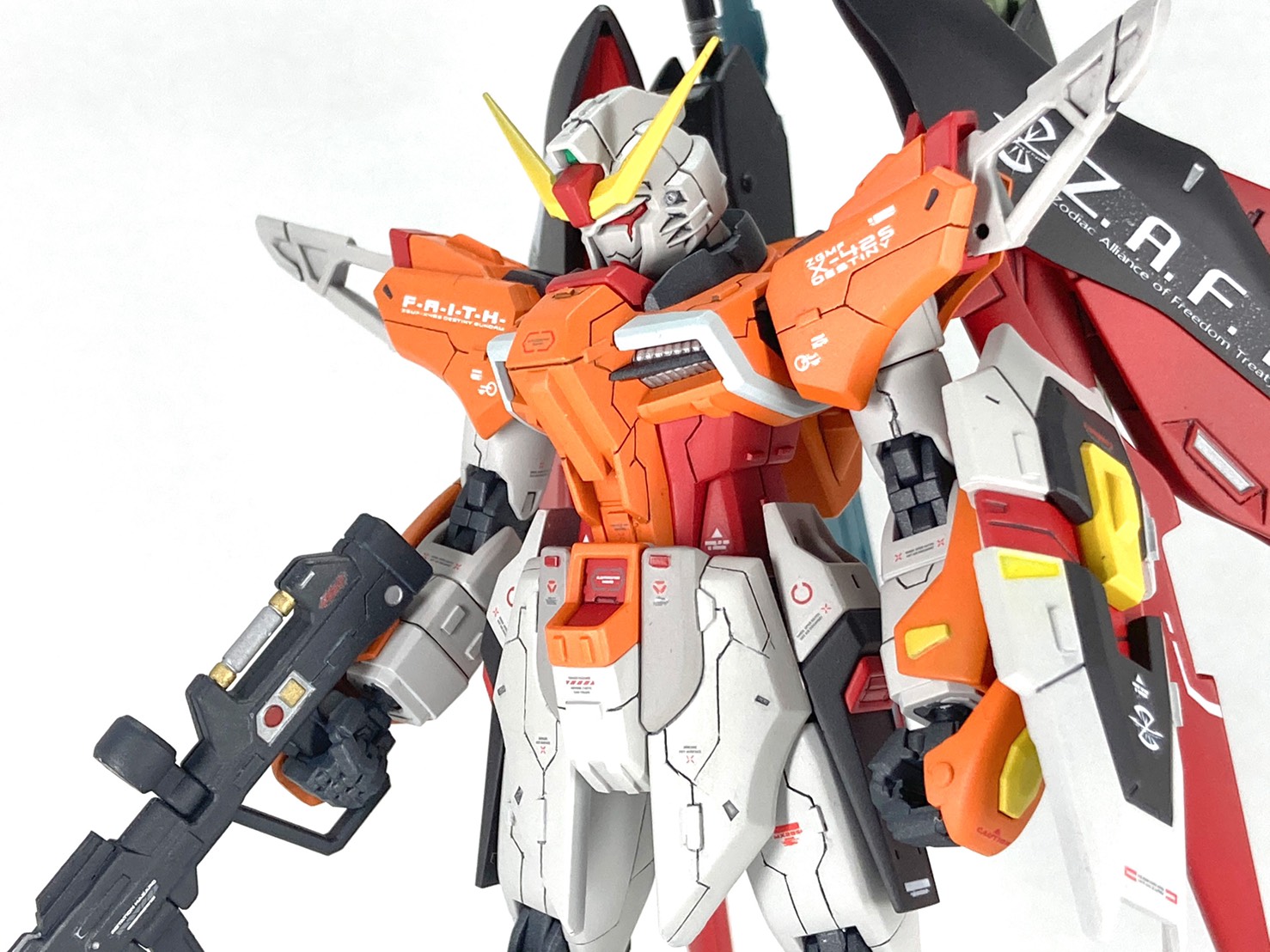 HGCE】ZGMF-X42S-REVOLUTION ハイネ専用デスティニー｜Meteorさんの