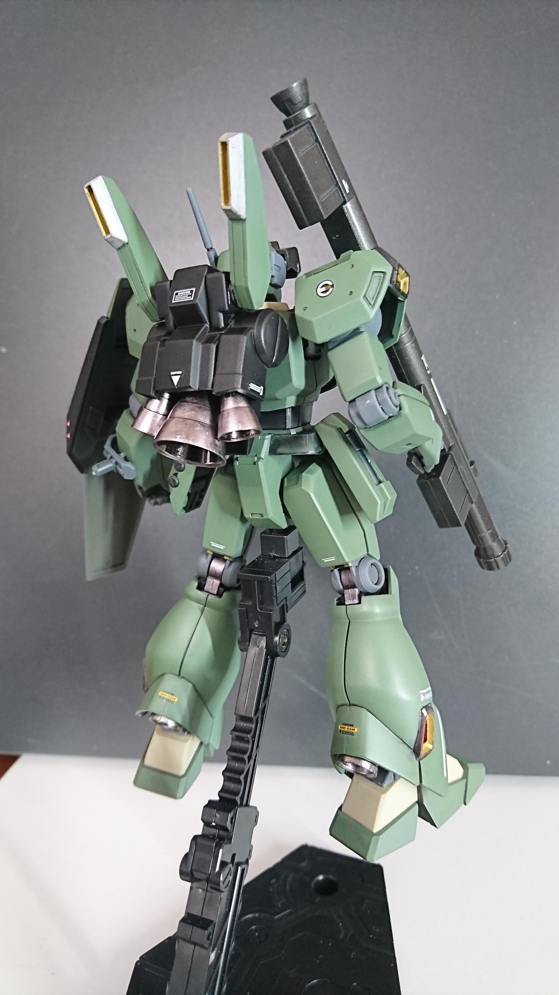 HG ジェガン ECOAS仕様 全塗装｜ふぁぶりかさんのガンプラ作品｜GUNSTA