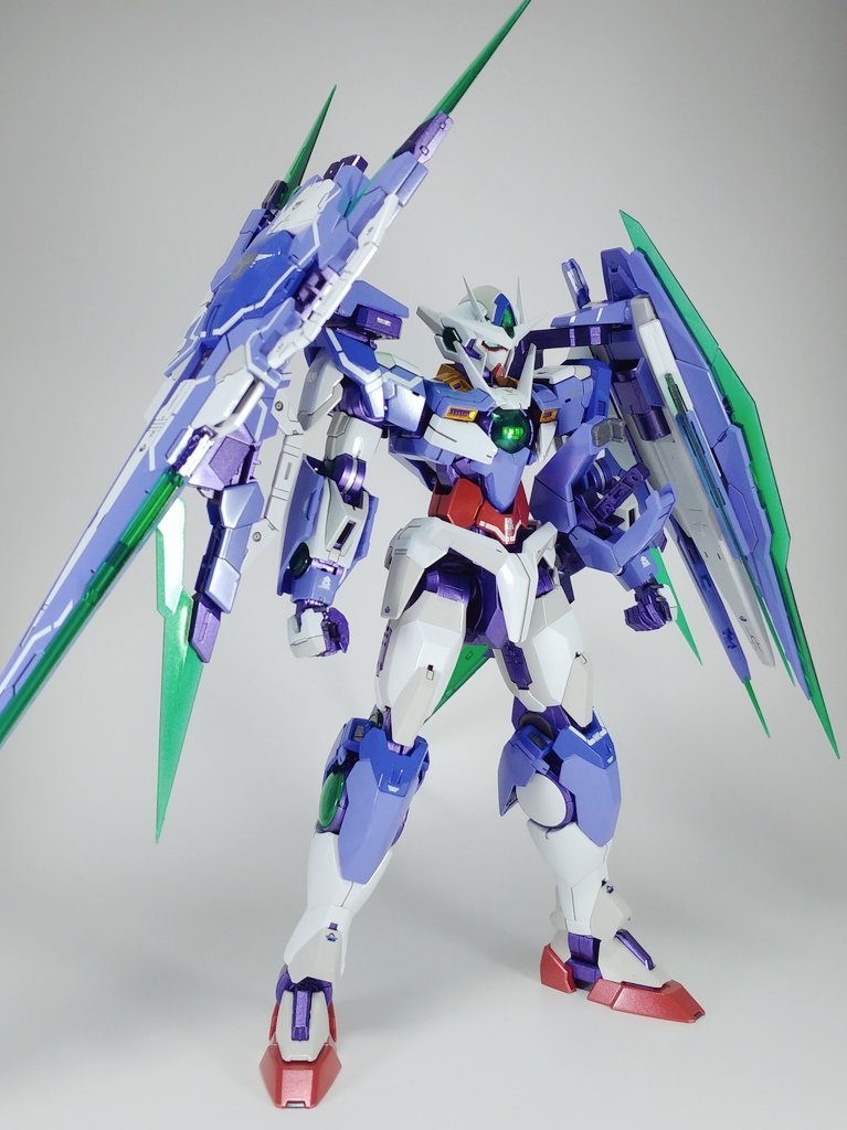 MG ダブルオークアンタフルセイバー｜まぐろんGPさんのガンプラ作品