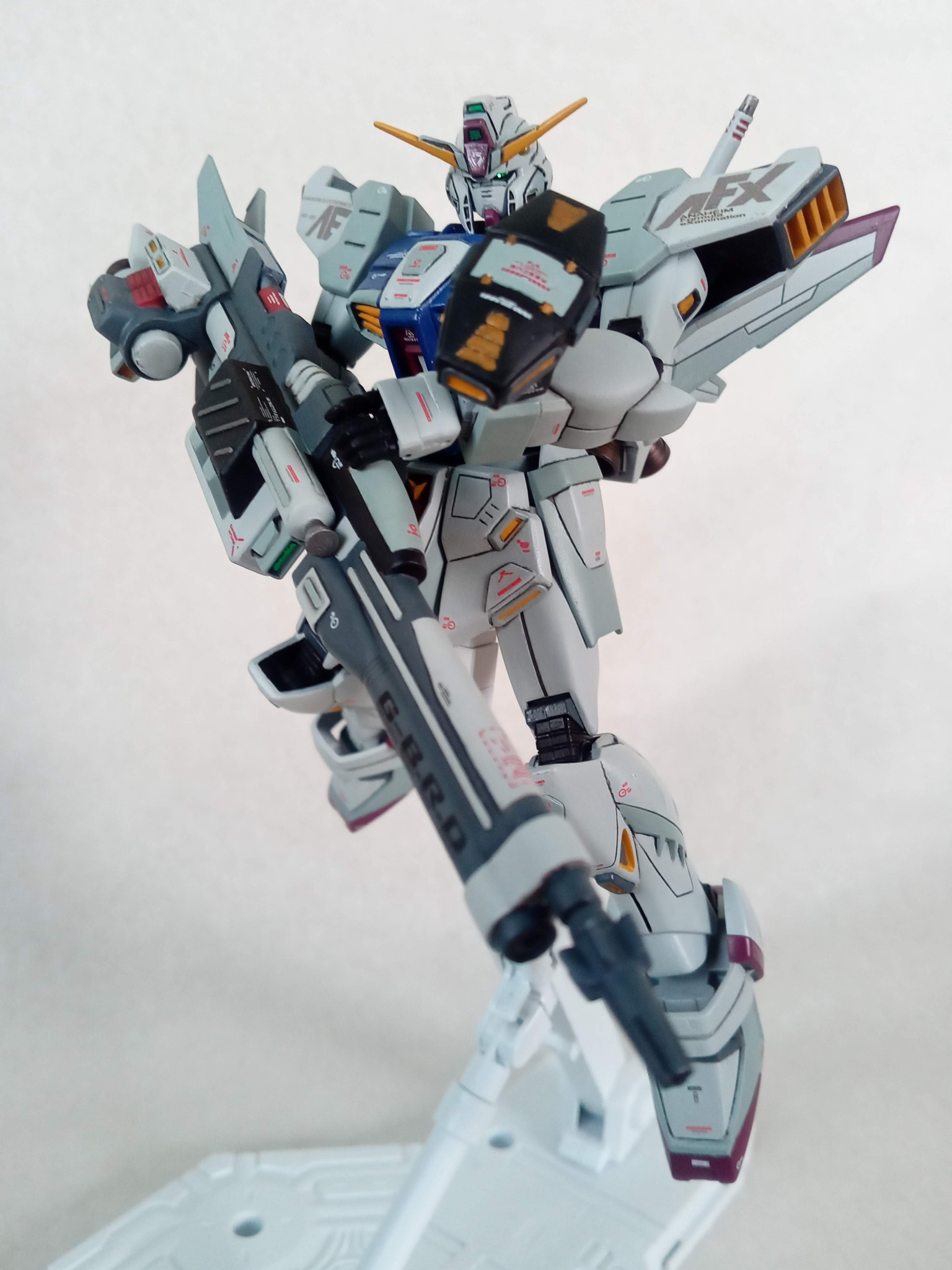 1/100 ネオガンダム｜マッドさんさんのガンプラ作品｜GUNSTA（ガンスタ）