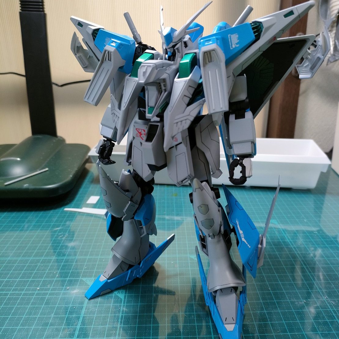 ハイニューガンダム、クスィーガンダムミキシング｜しおこんぶさんの