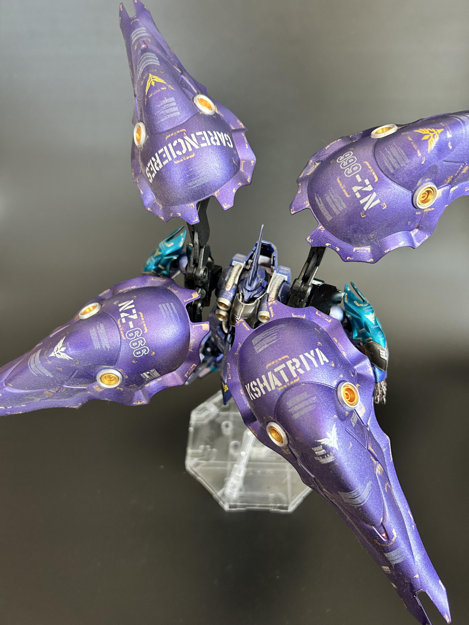 クシャトリヤ（マリーダクルスカラー）｜けにけにさんのガンプラ作品