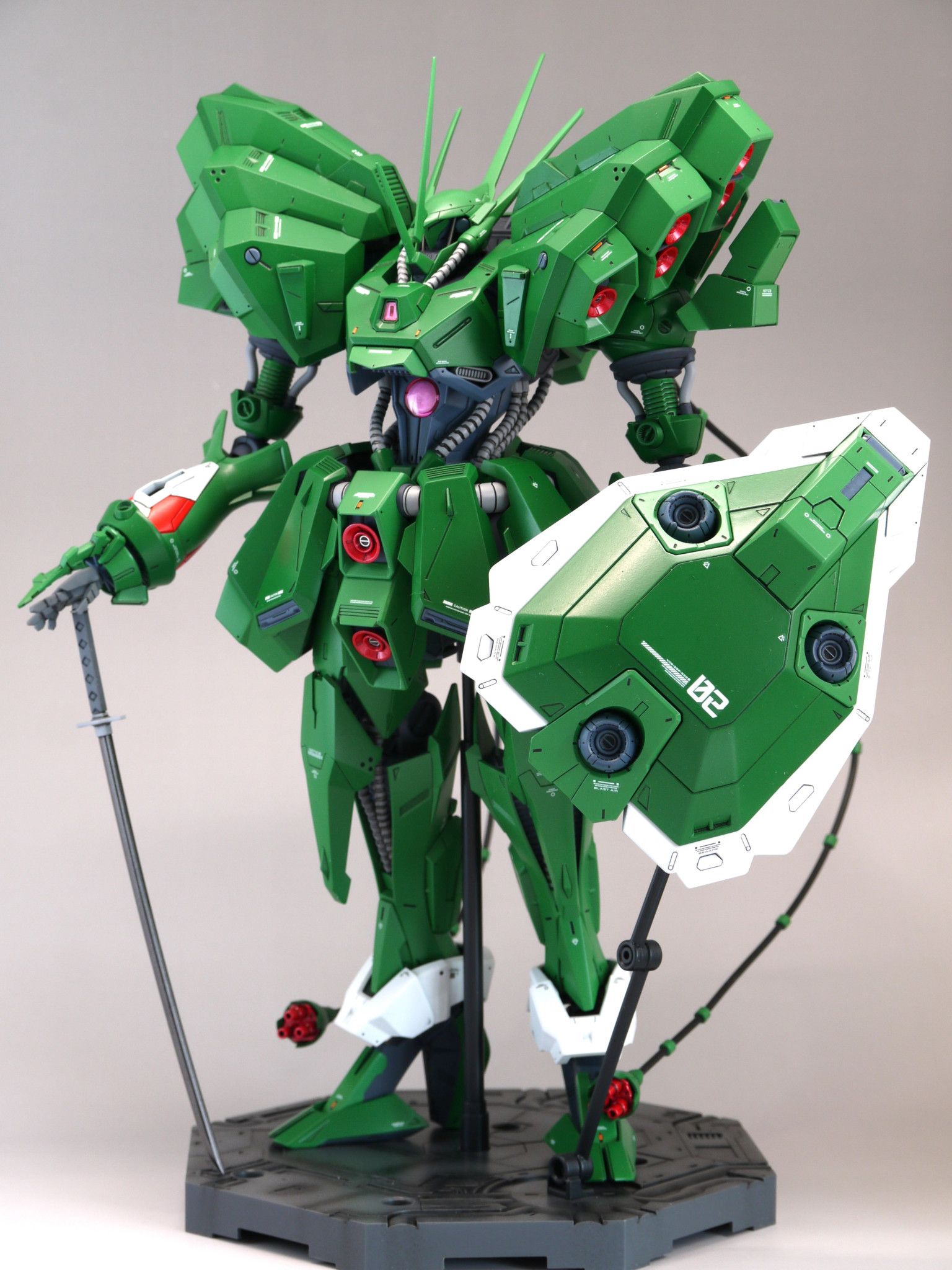RE/100 ハンマ・ハンマ オリジナル改造 白兵戦特化型｜yasutatsuさんの