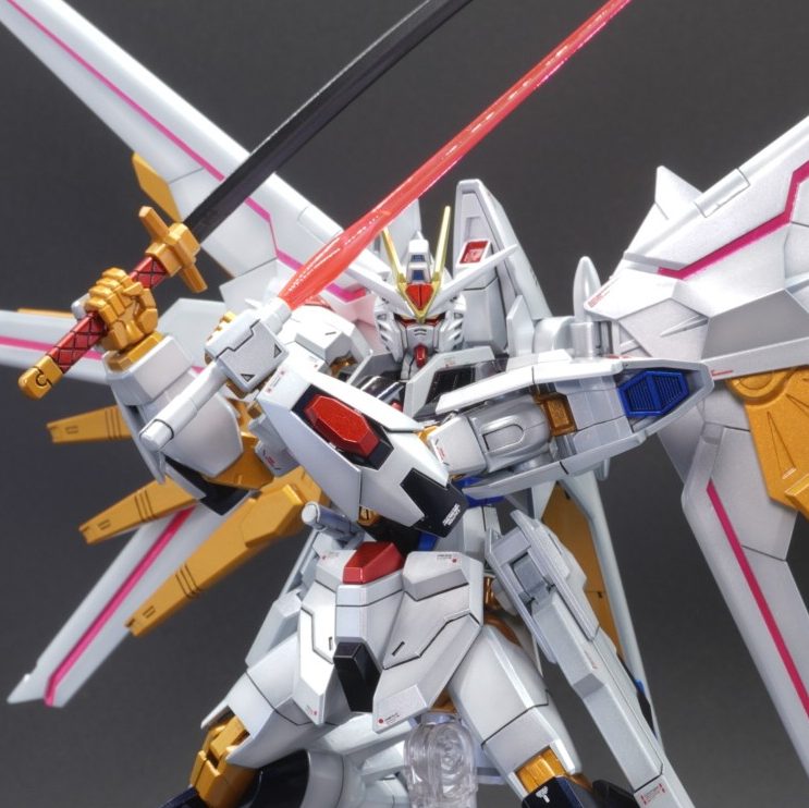 HG マイティーストライクフリーダムガンダム グラデ塗装｜plus62さんの